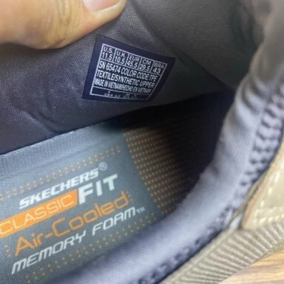 Skechers Men's Size 11.5 Classic Fit Air Cooled Memory Foam SN 65474 Cream Gray - Picture 7 of 11